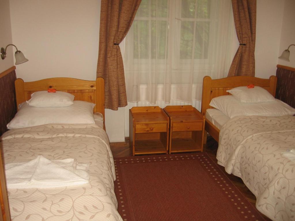 Hotel Mater Salvatoris House Gödöllő Zimmer foto