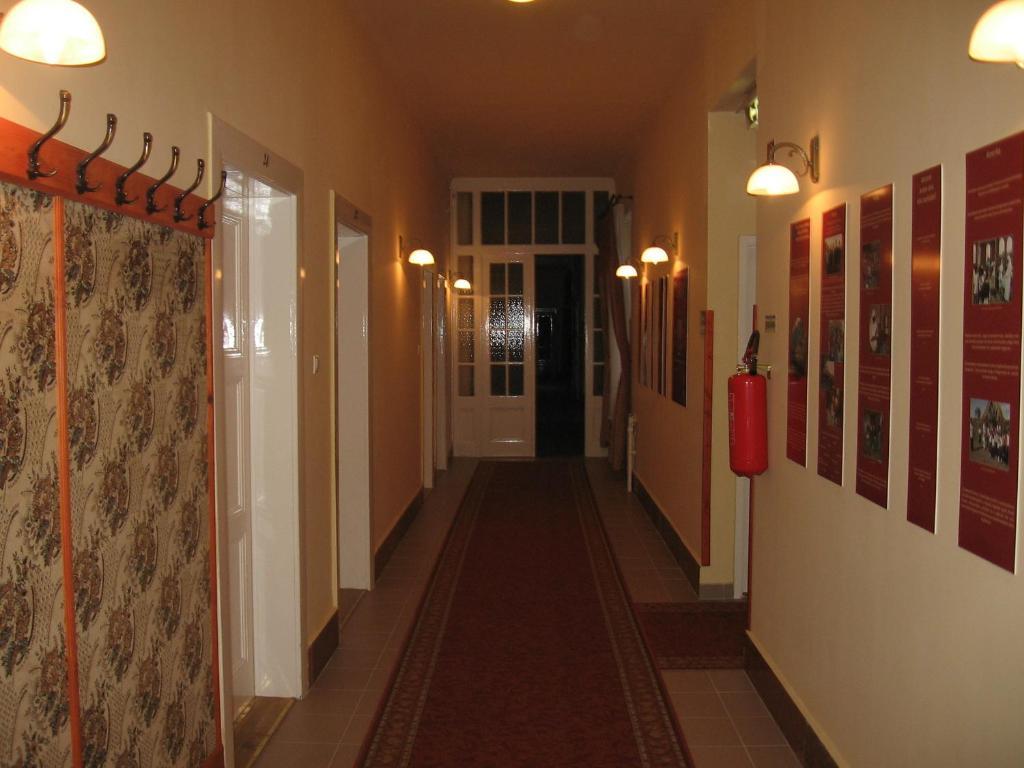 Hotel Mater Salvatoris House Gödöllő Exterior foto